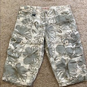 Dylan star cargo shorts